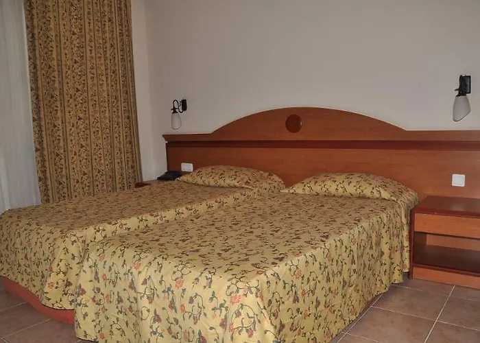 Club Sidar Aparthotel 4*